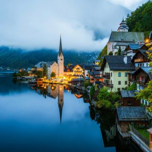 Tiendaagse autorondreis: ontdek Oostenrijkse steden, dorpen en meren